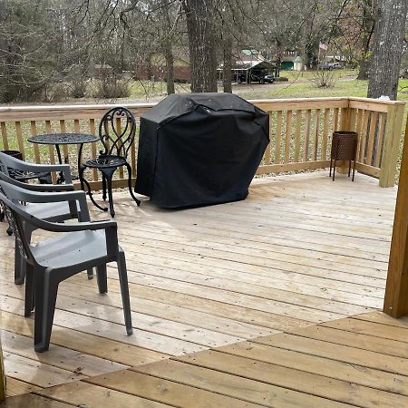 Cozy Cabin In Crestwood Subdivision Avinger Exterior photo
